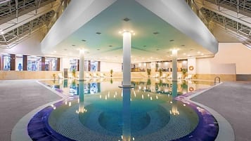 Indoor pool, outdoor pool