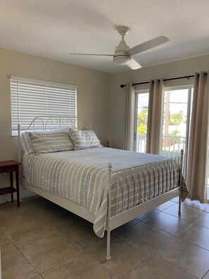 3 dormitorios, tabla de planchar con plancha, wifi gratis y ropa de cama