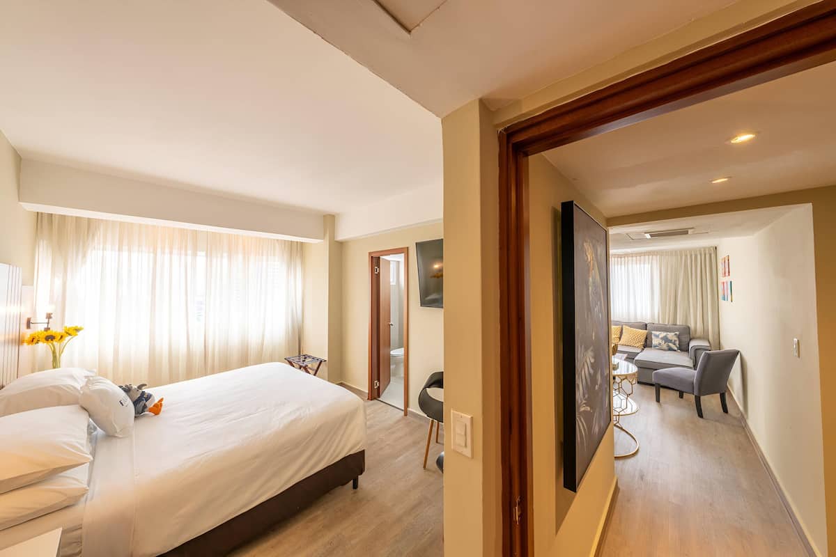 Premium bedding, down duvets, minibar, in-room safe