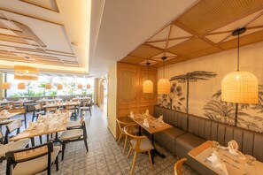 Se sirven desayunos, comidas y cenas