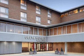 Exterior - Delta Hotels by Marriott Baltimore North (Baltimore)