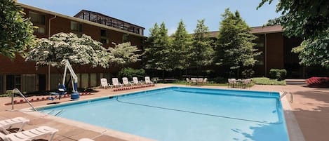 Piscine extérieure
