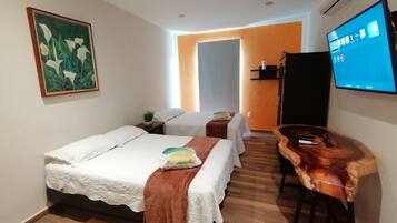 6 Schlafzimmer, Zimmersafe, Bügeleisen/Bügelbrett, kostenloses WLAN