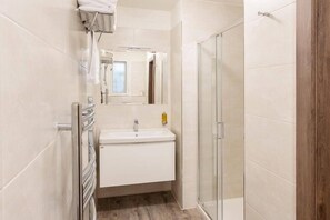 Bathroom - Melantrich Sivek Hotels (Prague)