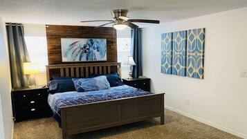 3 habitaciones, escritorio, tabla de planchar con plancha y wifi gratis