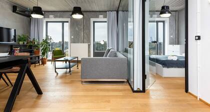 Modern Apartment | Close to Metro | Balcony