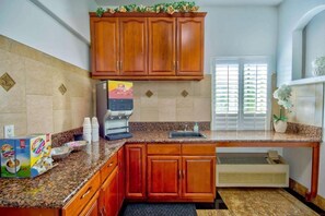 Private kitchen - Econo Lodge near LAX (Inglewood)