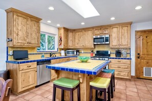 Fridge, microwave, oven, stovetop - Hacienda Decor, Fully Fenced Backyard, Spacious (Carlsbad)