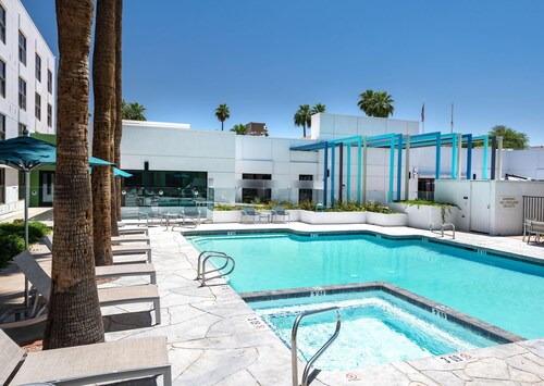 Doubletree By Hilton Phoenix Chandler