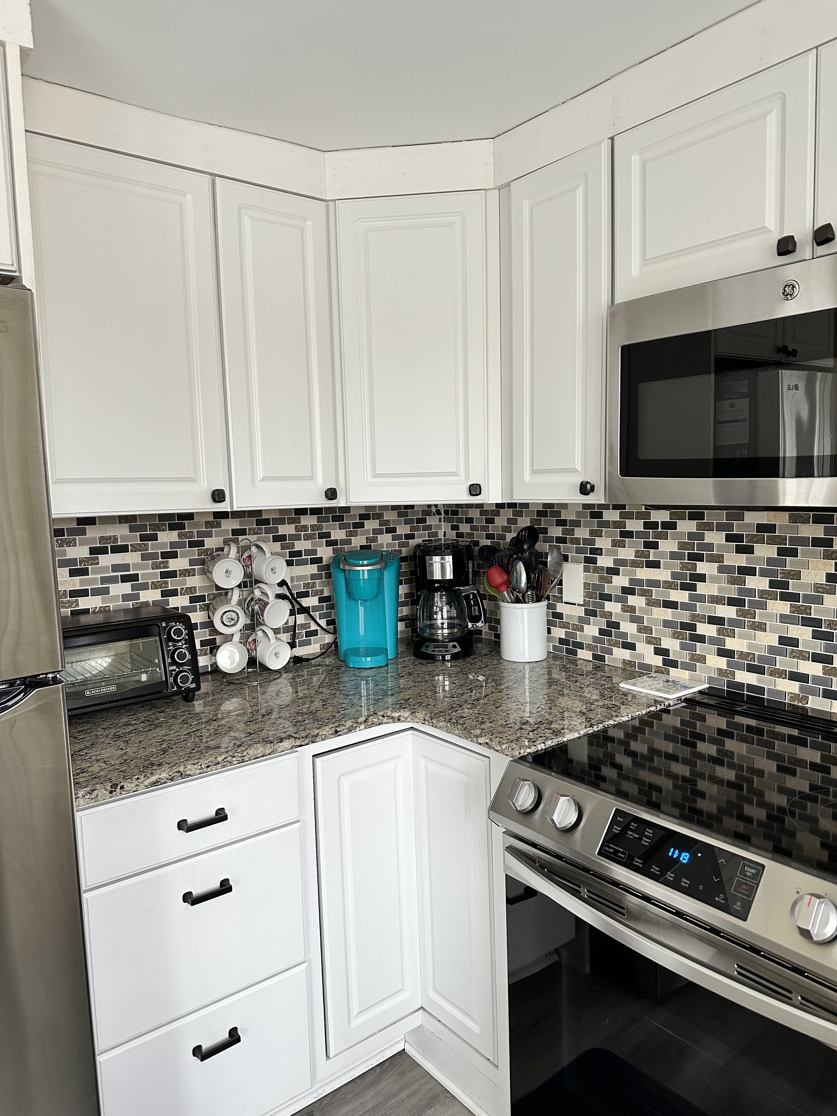 Close to the Bay and Beach!  5 BDR in the heart of Barnegat Light