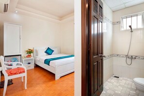 Bathroom - Ken Hotel (Nha Trang)