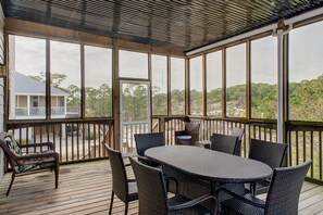 House, Multiple Beds (Purple Parrot - 200 Leonora Ct) | Balcony - Purple Parrot - 200 Leonora Ct (Dauphin Island)