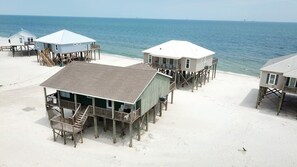 บ้านพัก, หลายเตียง (Beach Break - 105 Tristan Ct) | ชายหาด | บนชายหาด