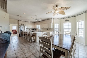 Private kitchen - Relaxation - 2926 Bienville Bl (Dauphin Island)