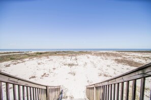 House, Multiple Beds (Relaxation - 2926 Bienville Bl) | Beach
