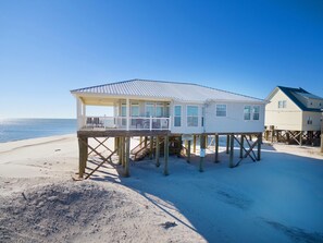 House, Multiple Beds (Simple Pleasures - 103 Strand) | Exterior - Simple Pleasures - 103 Strand (Dauphin Island)