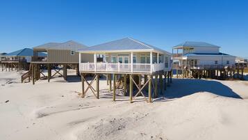 House, Multiple Beds (Simple Pleasures - 103 Strand) | Exterior