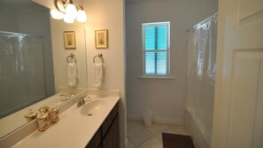 House, Multiple Beds (West Beach - 104 Westward Ho) | Bathroom - West Beach - 104 Westward Ho (Dauphin Island)