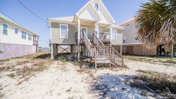 House, Multiple Beds (Tropical Paradise - 2354 Islan) | Exterior