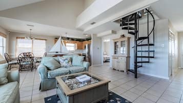 House, Multiple Beds (Tropical Paradise - 2354 Islan) | Living room