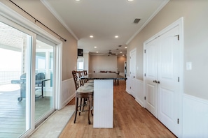 House, Multiple Beds (Shamrock Shores - 2941 Bienvil) | Private kitchen