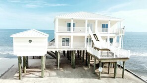 Casa, varias camas (Shamrock Shores - 2941 Bienvil) | Exterior