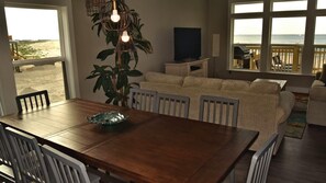 Living room - Island Time IV - 101 Pushmatah (Dauphin Island)