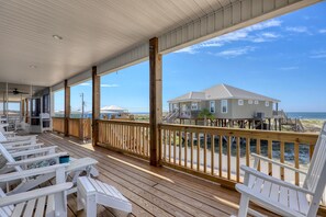 Casa, varias camas (Blessed at the Beach - 105 Pon) | Balcón