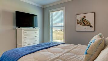 House, Multiple Beds (The Blue Crab - 2432 Bienville) | 4 bedrooms