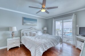 House, Multiple Beds (Easy Breezy - 2624 Bridgeview) | 3 bedrooms, WiFi