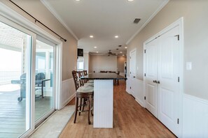 Huis, meerdere bedden (Shamrock Shores Bottom - 2941 Bien) | Privékeuken