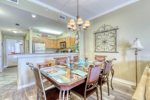 Condo, Multiple Beds (Footprints In The Sand-Inn 112) | Private kitchen - Footprints In The Sand-inn 112 (Dauphin Island)