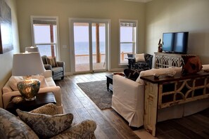 House, Multiple Beds (Pelicans Perch - 2621 Bienvill) | Living room - Pelicans Perch - 2621 Bienvill (Dauphin Island)