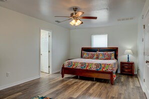 Ferienhaus, Mehrere Betten (Wave Louder - 105 Spanish Ct)