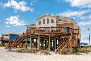 Casa, várias camas (Wave Louder - 105 Spanish Ct) | Fachada