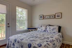 House, 2 Double Beds (Coconut Cottage - 1109 Chaumont) | 2 bedrooms - Coconut Cottage - 1109 Chaumont (Dauphin Island)