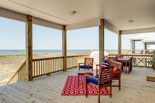 Blue Oasis - 2500 Bienville Blvd