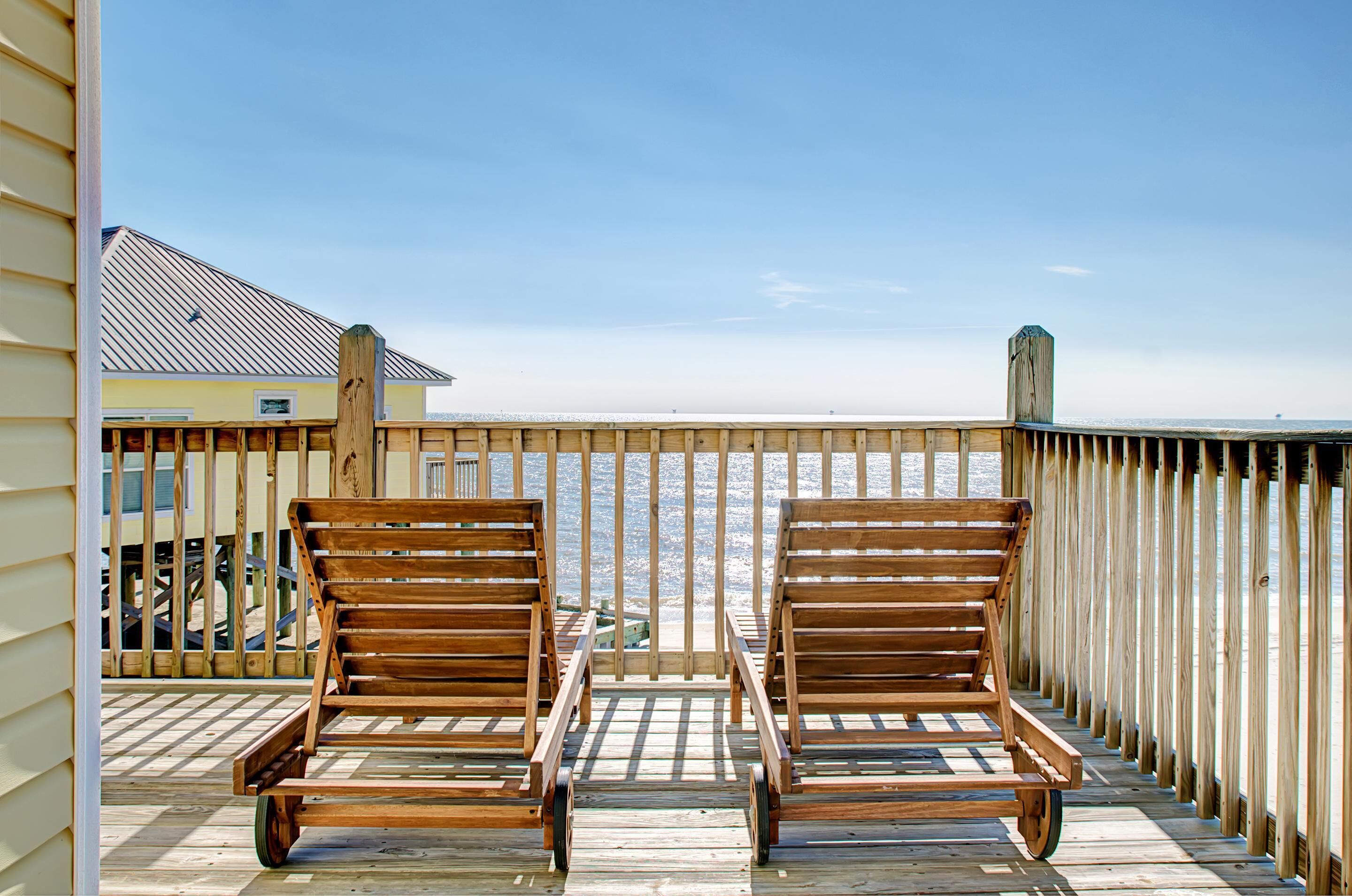 House, Multiple Beds (Island Escape - 105 Vargas Ct) | Balcony