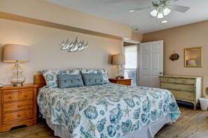House, Multiple Beds (Island Escape - 105 Vargas Ct)
