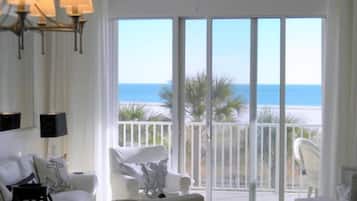 Condo, Multiple Beds (Ocean's Edge - Inn #205) | Living room