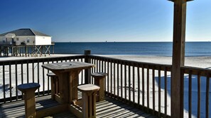 House, Multiple Beds (Knee Deep - 105 Shell Ct) | Balcony