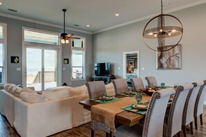 House, Multiple Beds (Serenity Now - 2442 Bienville) | Living room
