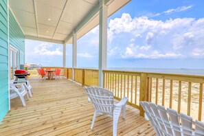 House, Multiple Beds (Salty Seahorse -2822 Bienville) | Balcony