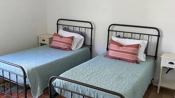 2 chambres, Wi-Fi gratuit, draps fournis