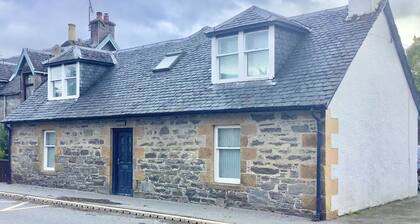 Comfy 3-bedroom Cottage in Newtonmore, Cairngorms