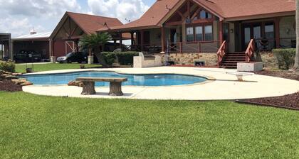 Baytown Ranch with a View