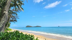 Unclassified image, 4 of 45, button - Palm Cove Beach Apartment (Palm Cove)