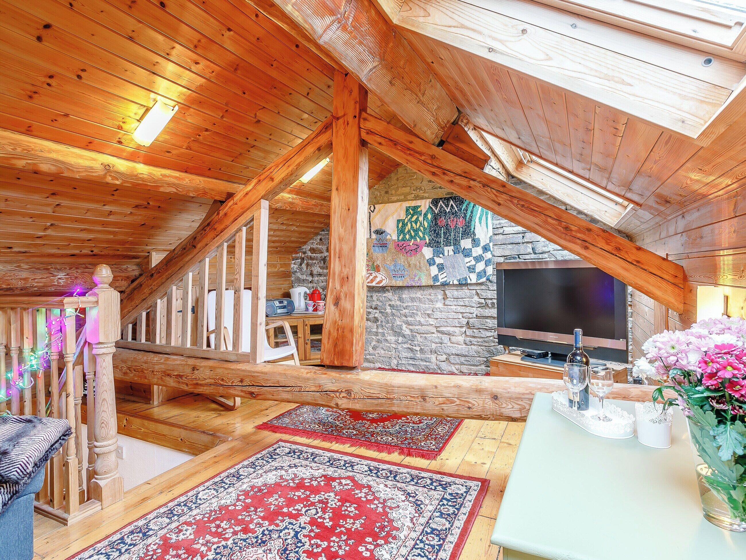 المنشأة من الداخل