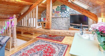 1 bedroom accommodation in Glossop