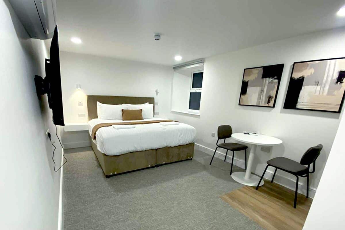 Standard Studio, 1 King Bed, Kitchenette